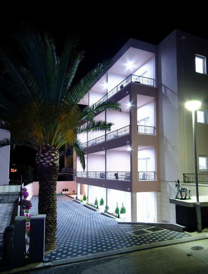 Villa Cavar, Apartments Close To The Beach Makarska Extérieur photo